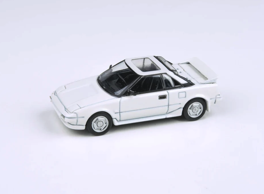 Skala 1/64 1985 Toyota MR2 MK1 Super Vit, Vänsterstyrd.  fr Para64