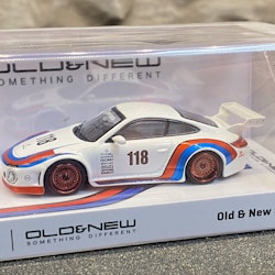 Skala 1/64 Old & New 997 Porsche Martini-färger fr TARMAC