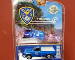 Skala 1/64 Chevrolet C-10 Custom Deluxe CONRAIL Police från Greenlight Exclusive