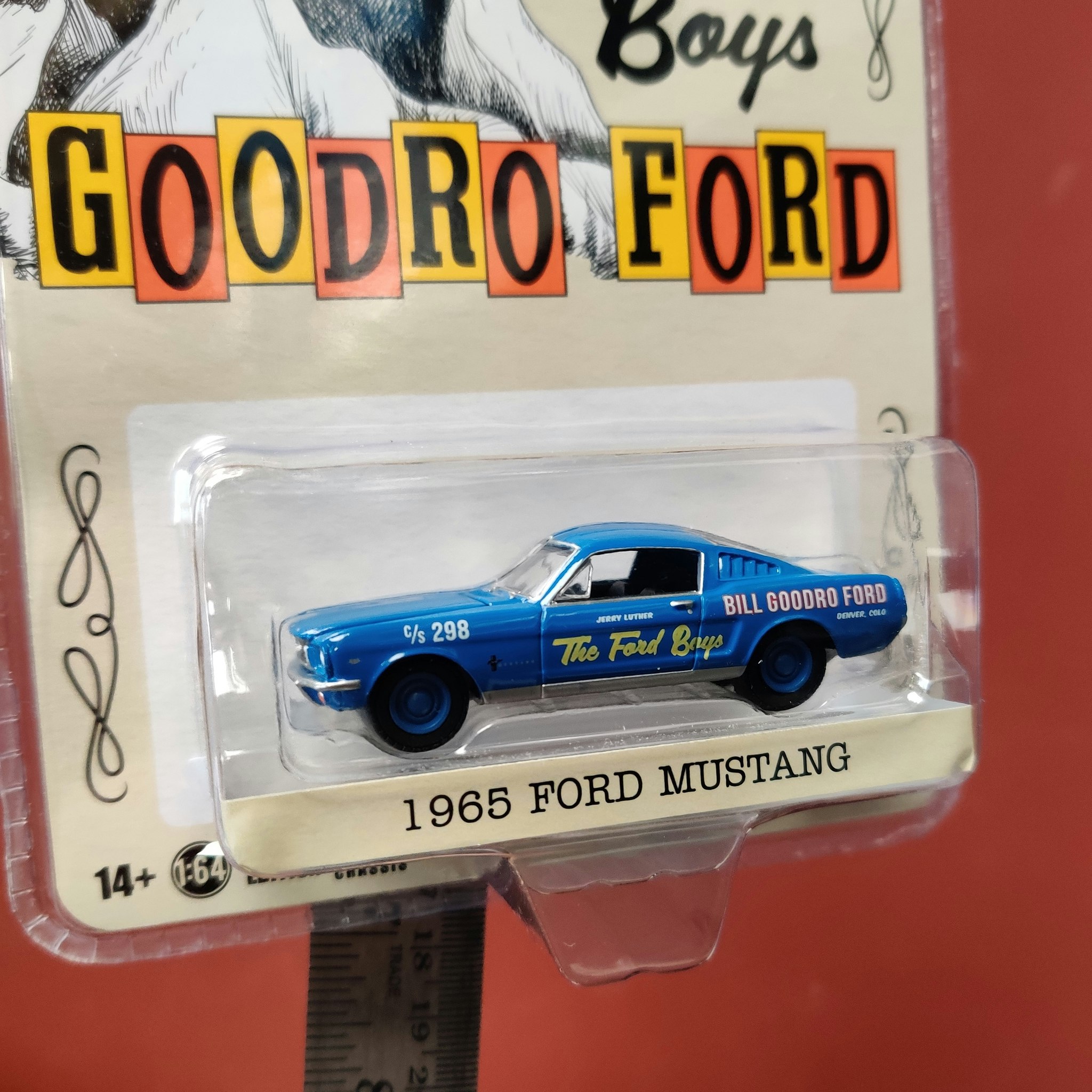 Skala 1/64 Ford Mustang 65' "The Ford Boys - Bill Goodro Ford" från GreenLight Excl.