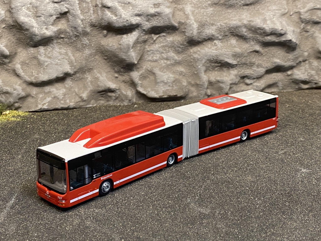 Skala 1/87 - Dragspelsbuss - MAN, SL Stockholms Lokaltrafik, Biogasbuss fr Rietze