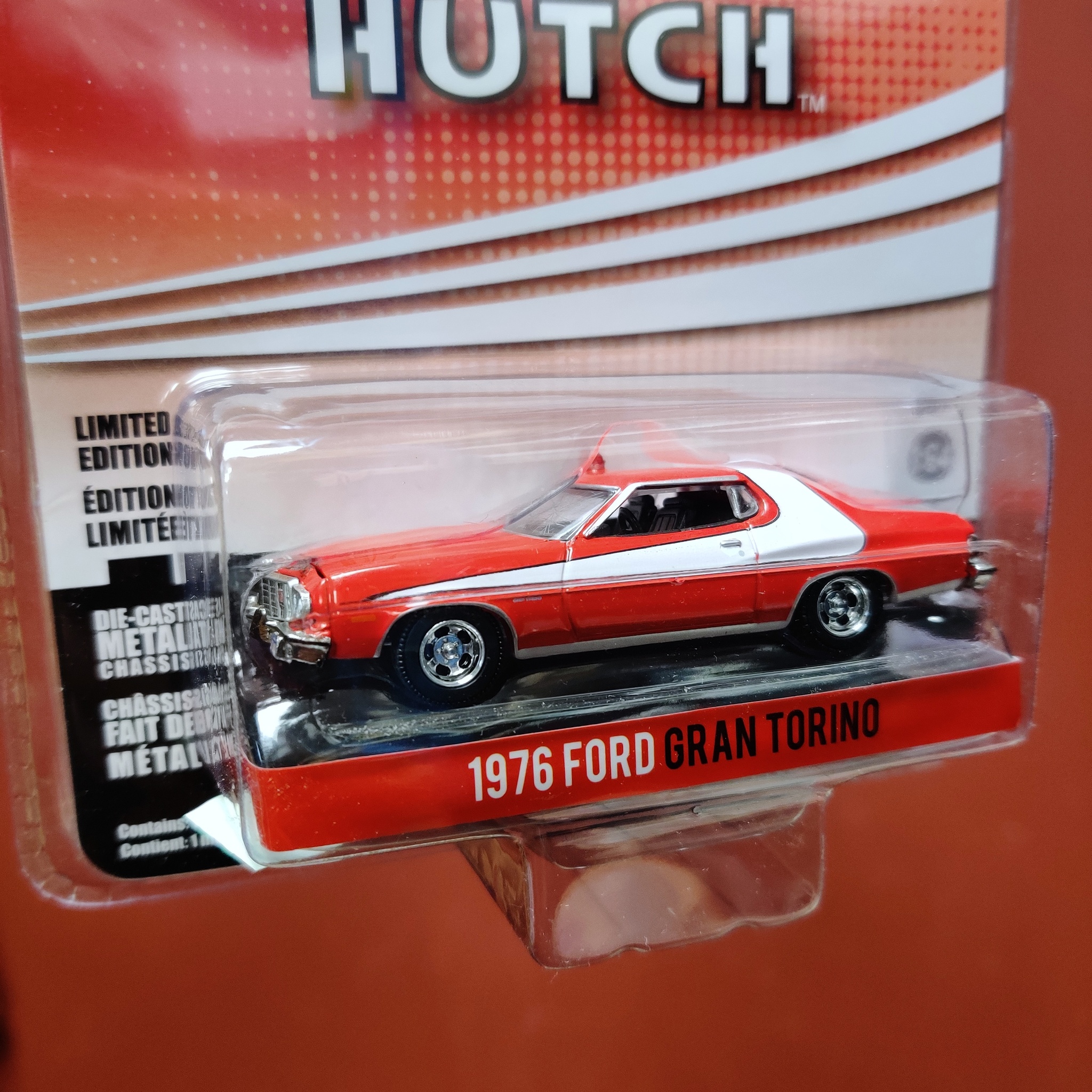 Skala 1/64 Ford Gran Torino 76' "Starsky & Hutch" från Greenlight Hollywood