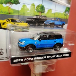 Skala 1/64 Ford Bronco Sport Badlands 22' "Showroom Floor" Ser.1 från Greenlight