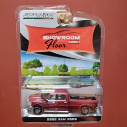 Skala 1/64 RAM 3500 22' "Showroom Floor" Ser.1 från Greenlight