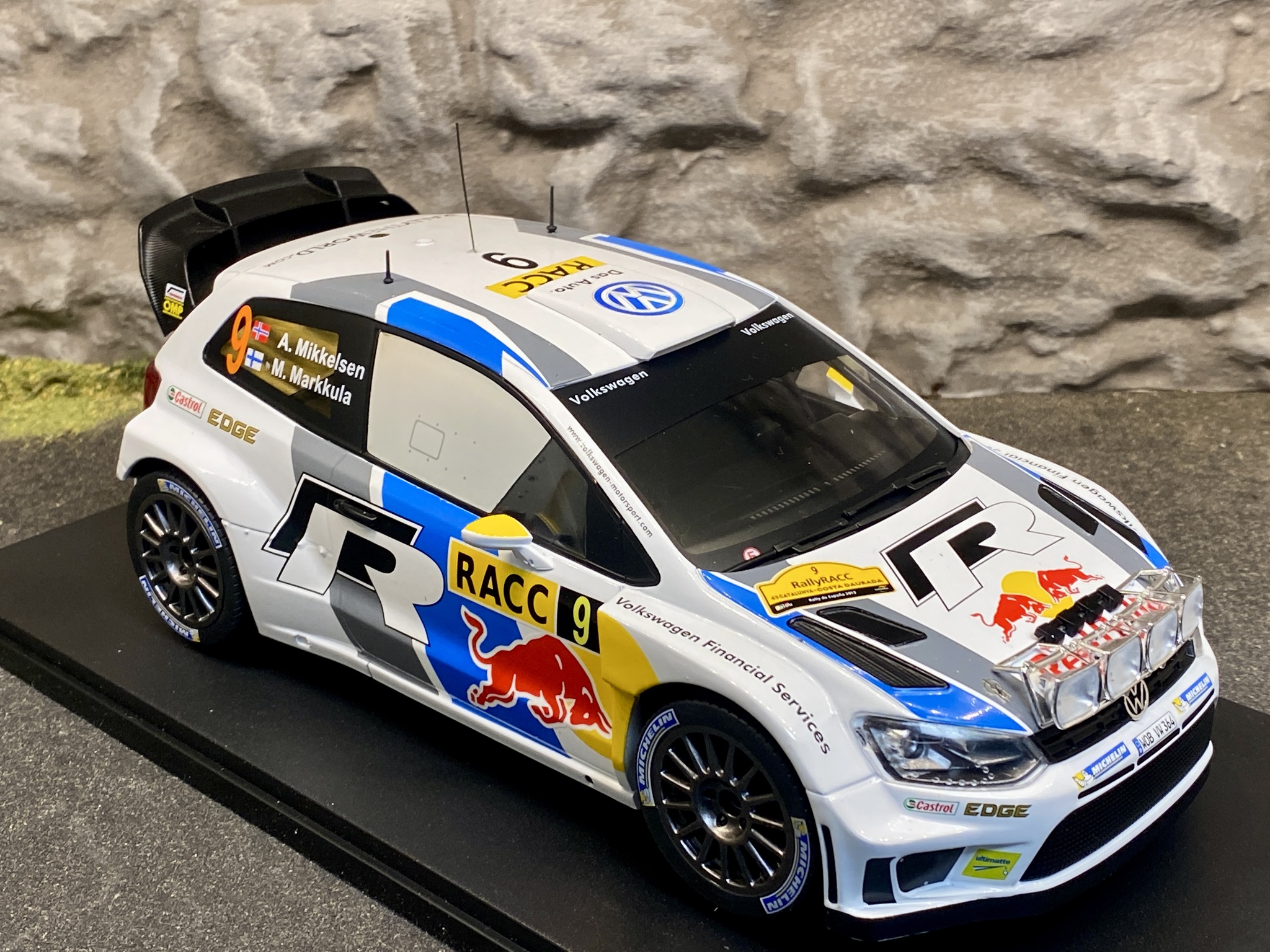 Skala 1/18 Volkswagen Polo R WRC #9, A Mikkelsen/M Markkula från IXO Models