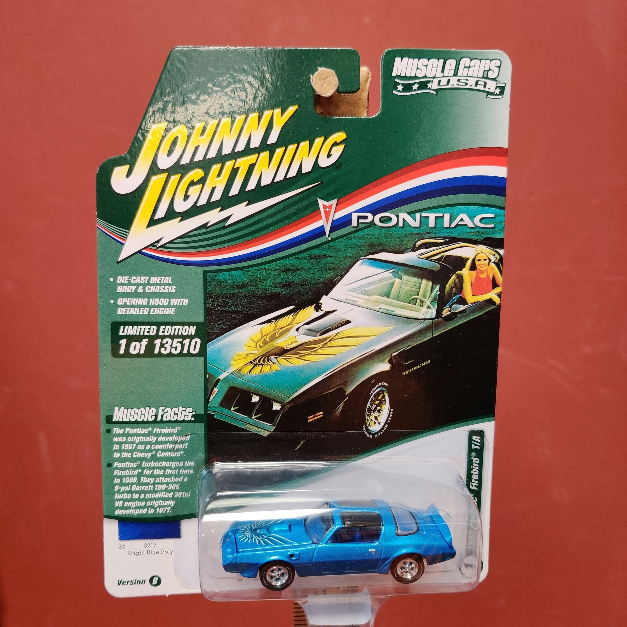 Skala 1/64 - Pontiac Firebird T/A 80' Rel.1.Ver.B från Johnny Lightning