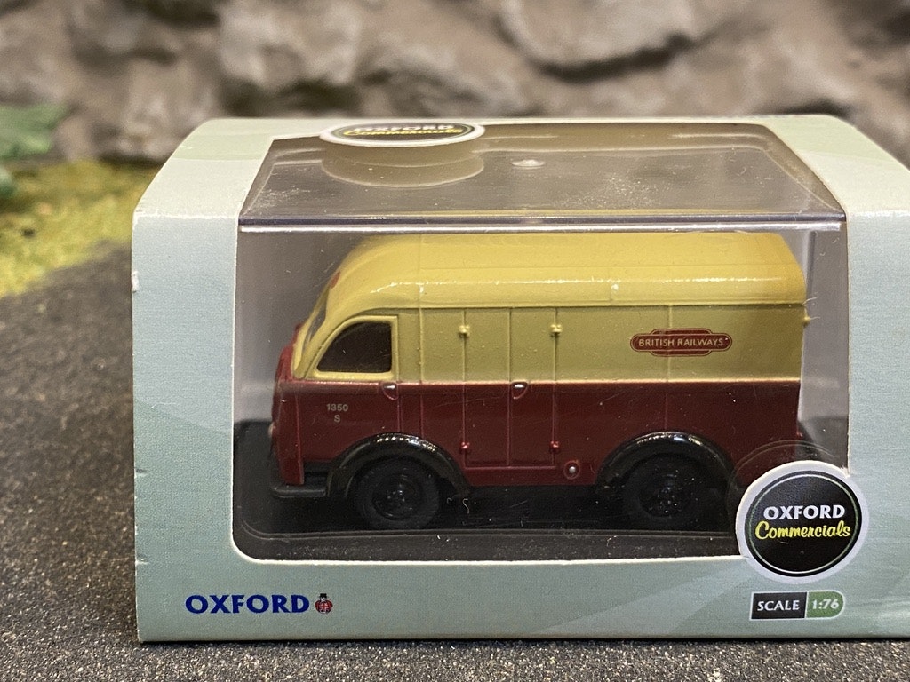 Skala 1/76 Austin 3-way Van - British Rail från Oxford