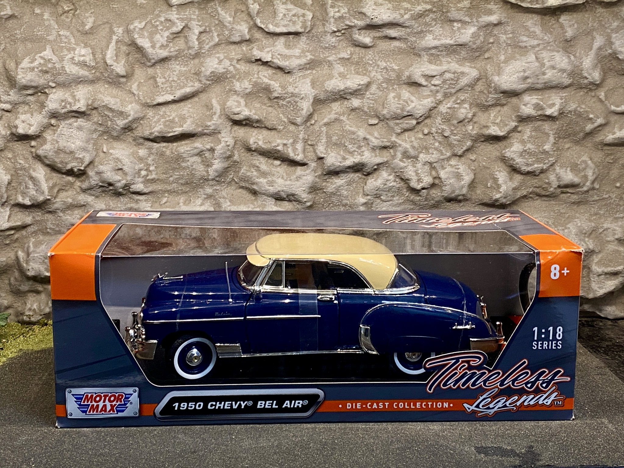 Skala 1/18 Chevy Bel Air 1950' från Timeless Legends - MotorMax