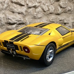 Skala 1/12 Stor & tung Ford GT Concept, Gul m svarta stripes fr MotorMax