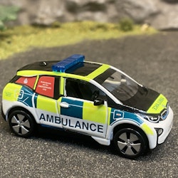 Skala 1/64 BMW i3 Scottish Ambulance Service fr Tiny Toys