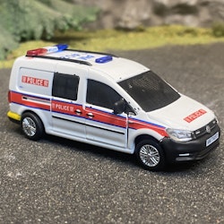 Skala 1/64 Volkswagen Caddy  (AM7452) - Hong Kong Police fr Tiny Toys