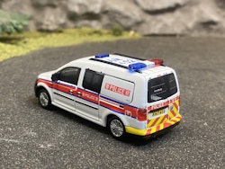 Skala 1/64 Volkswagen Caddy  (AM7452) - Hong Kong Police fr Tiny Toys