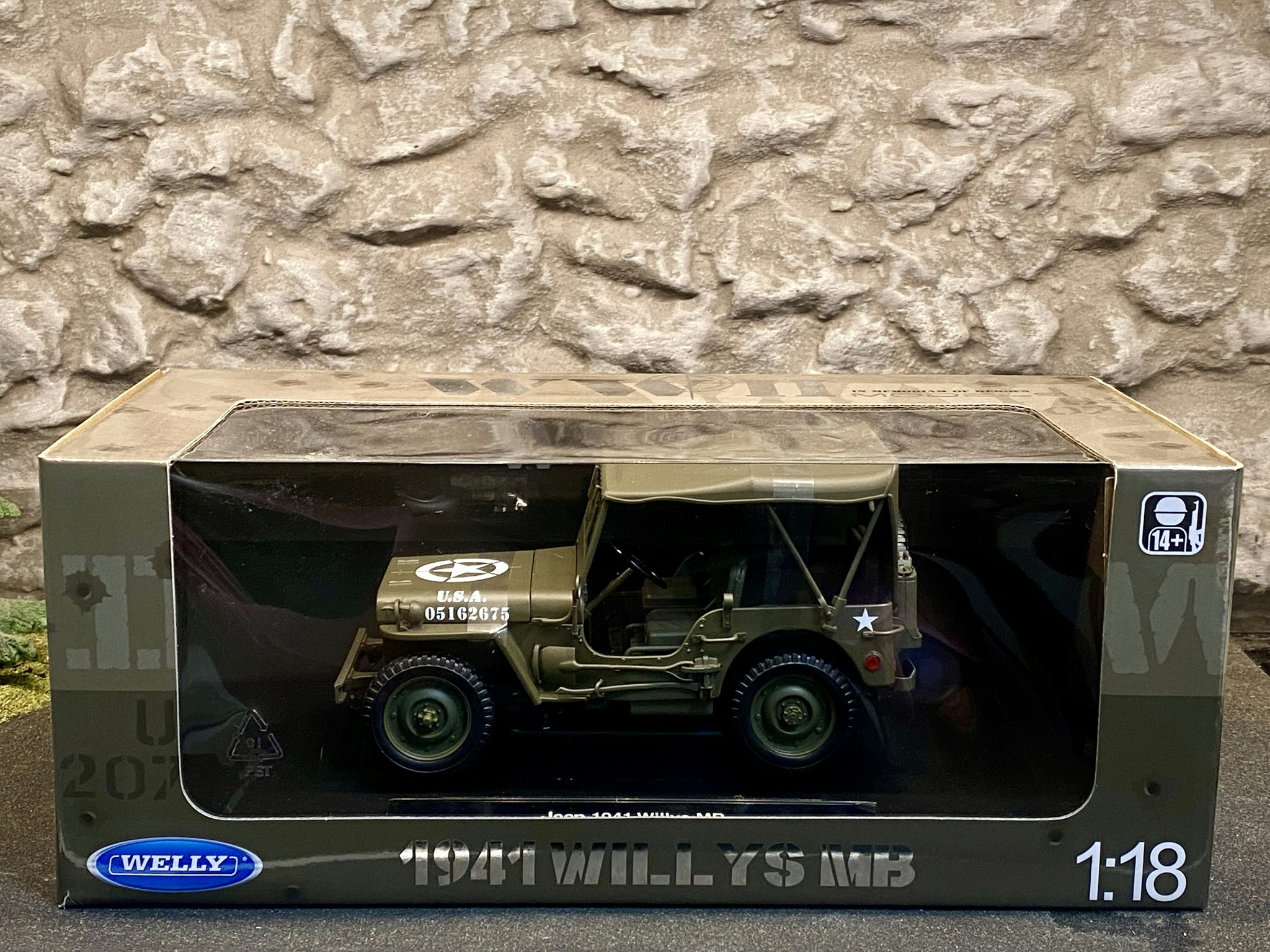 Skala 1/18 JEEP 1941 Willys MB från Welly