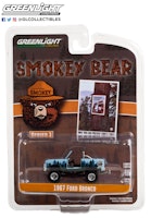 Skala 1/64 - Ford Bronco 67' "Smokey Bear" Ser.1 från GreenLight