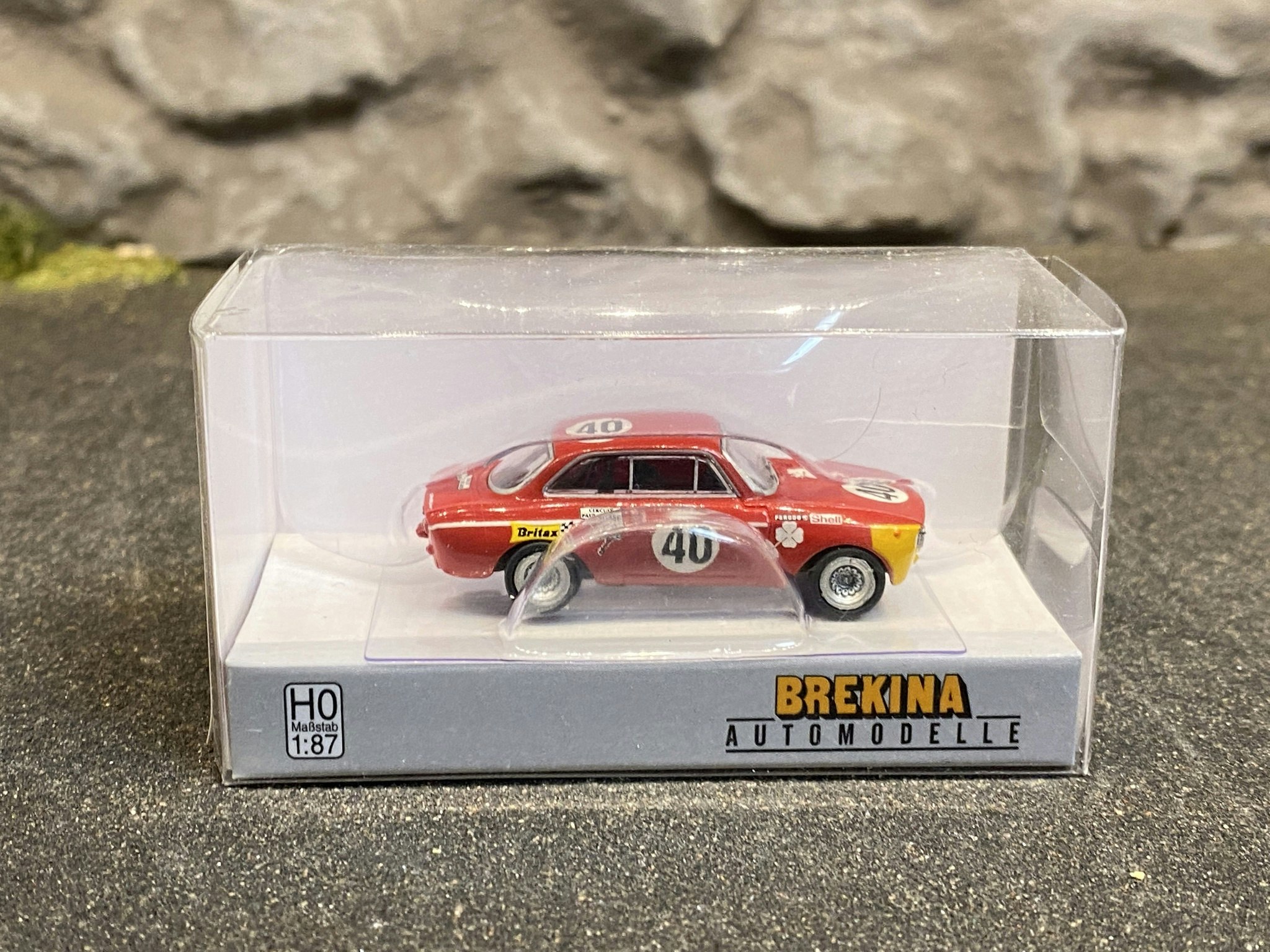 Skala 1/87 - Alfa Romeo GTA 1300 - SPA 1971, Röd från Brekina