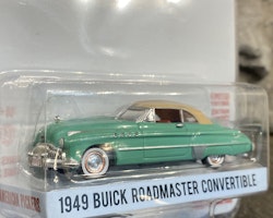 Skala 1/64 Buick Roadmaster Convertible 49' "American Pickers" från Greenlight Hollywood