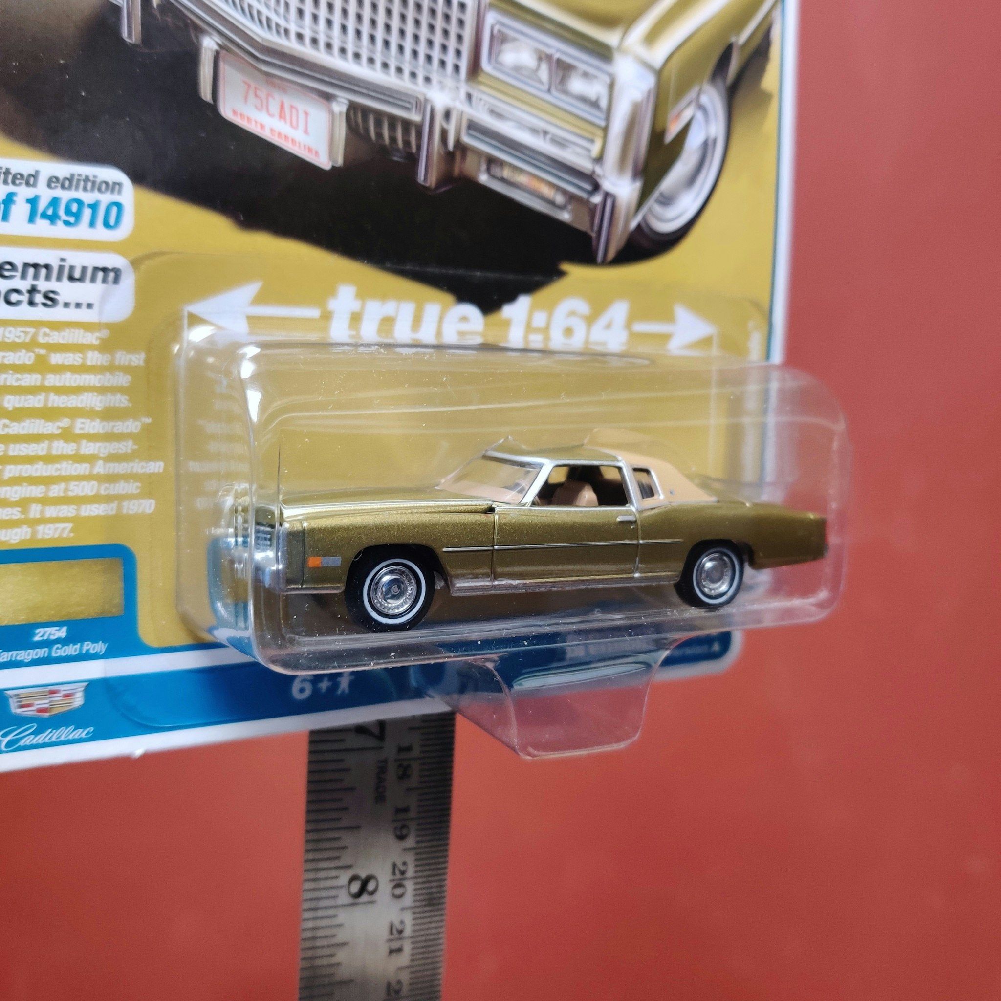 Skala 1/64 Cadillac Eldorado 75'' fr AUTO WORLD Lim.Ed. Rel.1 Ver A