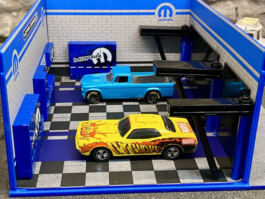 Skala 1/64: Weekend Workshop "MOPAR" Garage fr Greenlight