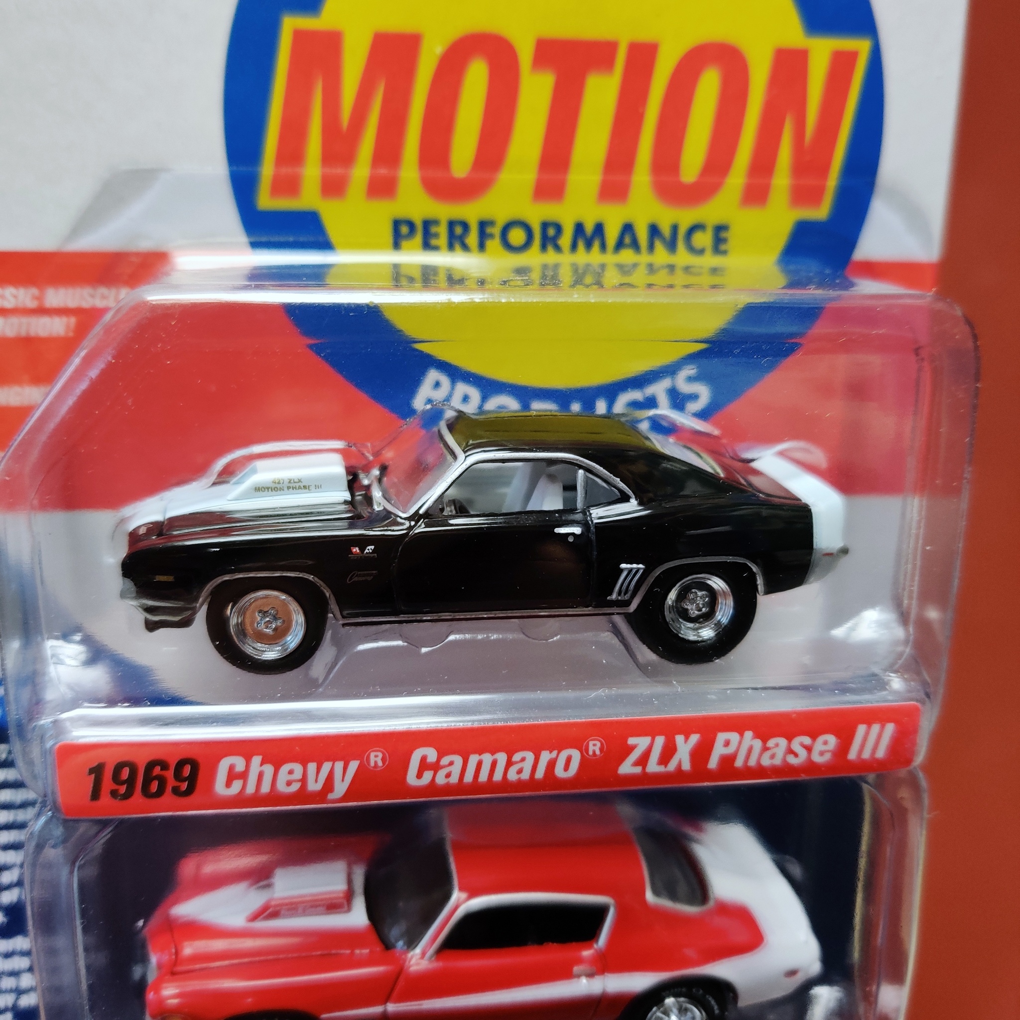 Skala 1/64 Chevy Camaro Z28 ZLX Phase III 69 & Chevy Camaro Phase III 73 fr Johnny Lightning