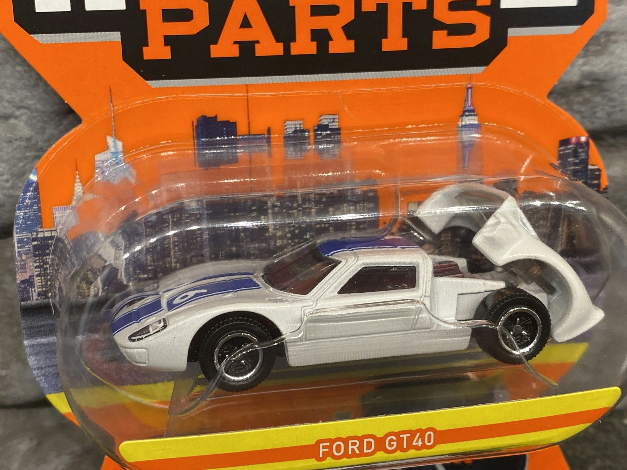 Skala 1/64 Matchbox "Moving parts" - Ford GT40