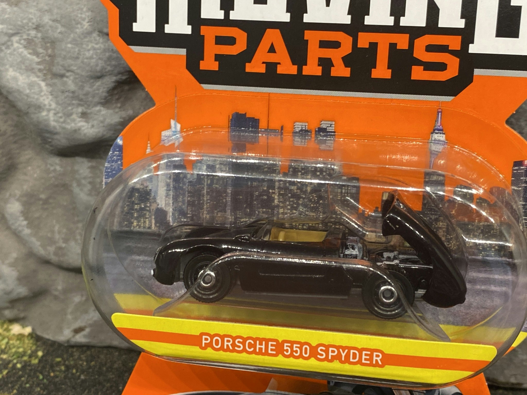 Skala 1/64 Matchbox "Moving parts" - Porsche 550 Spyder