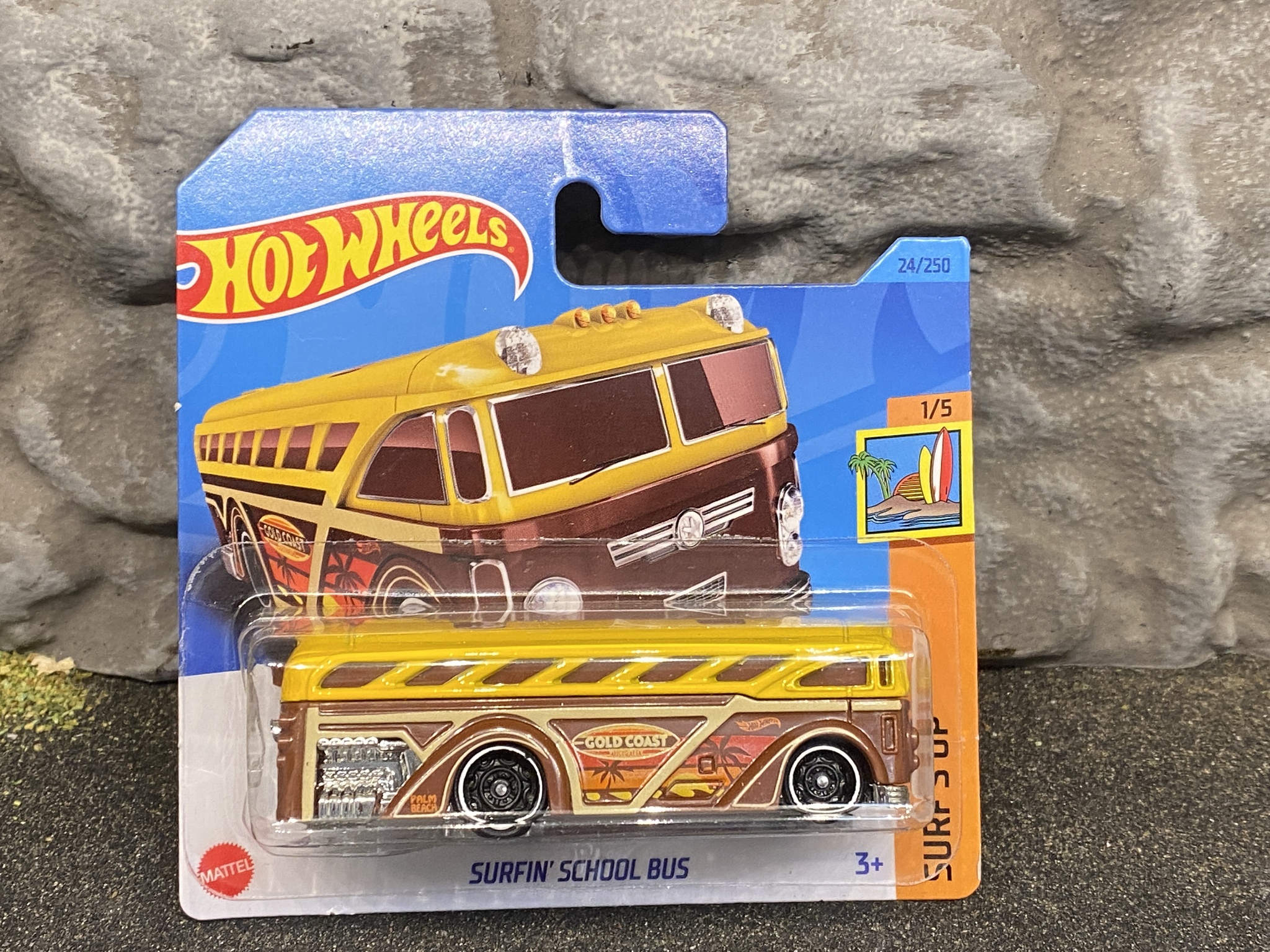 Skala 1/64 Hot Wheels, Surfin' School Bus