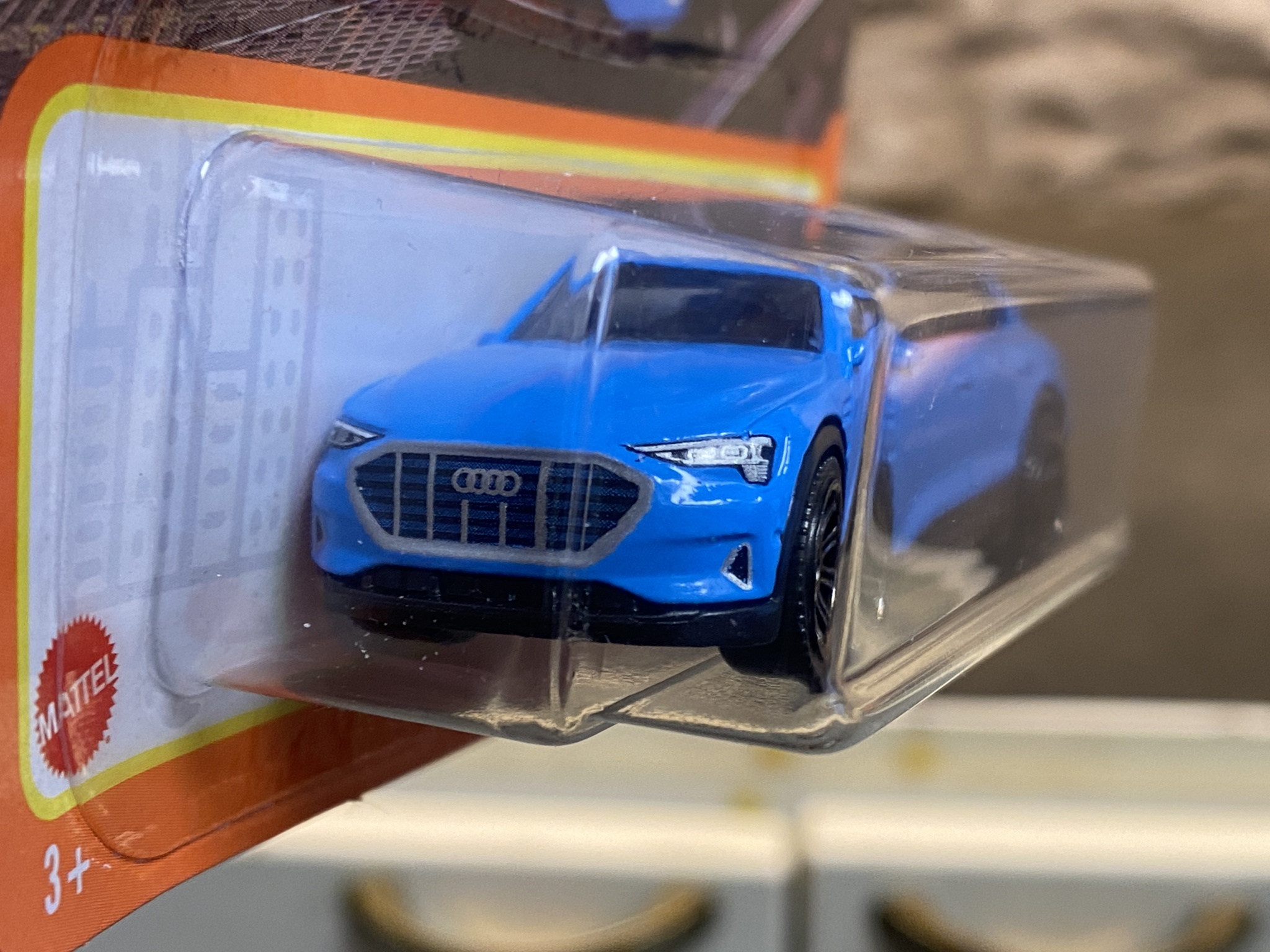 Skala 1/64 Matchbox - Audi E-Tron