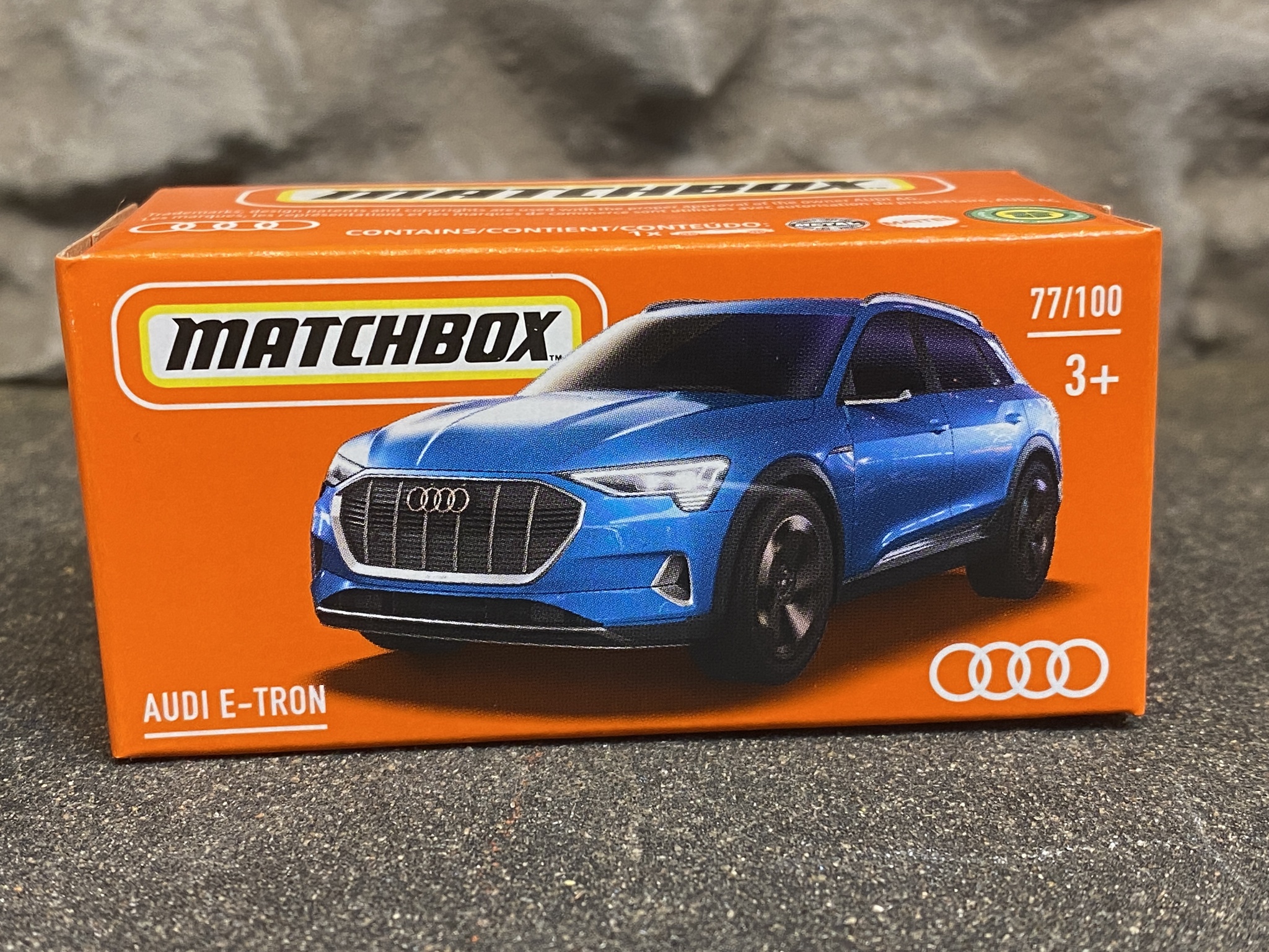 Skala 1/64 Matchbox - Audi E-Tron