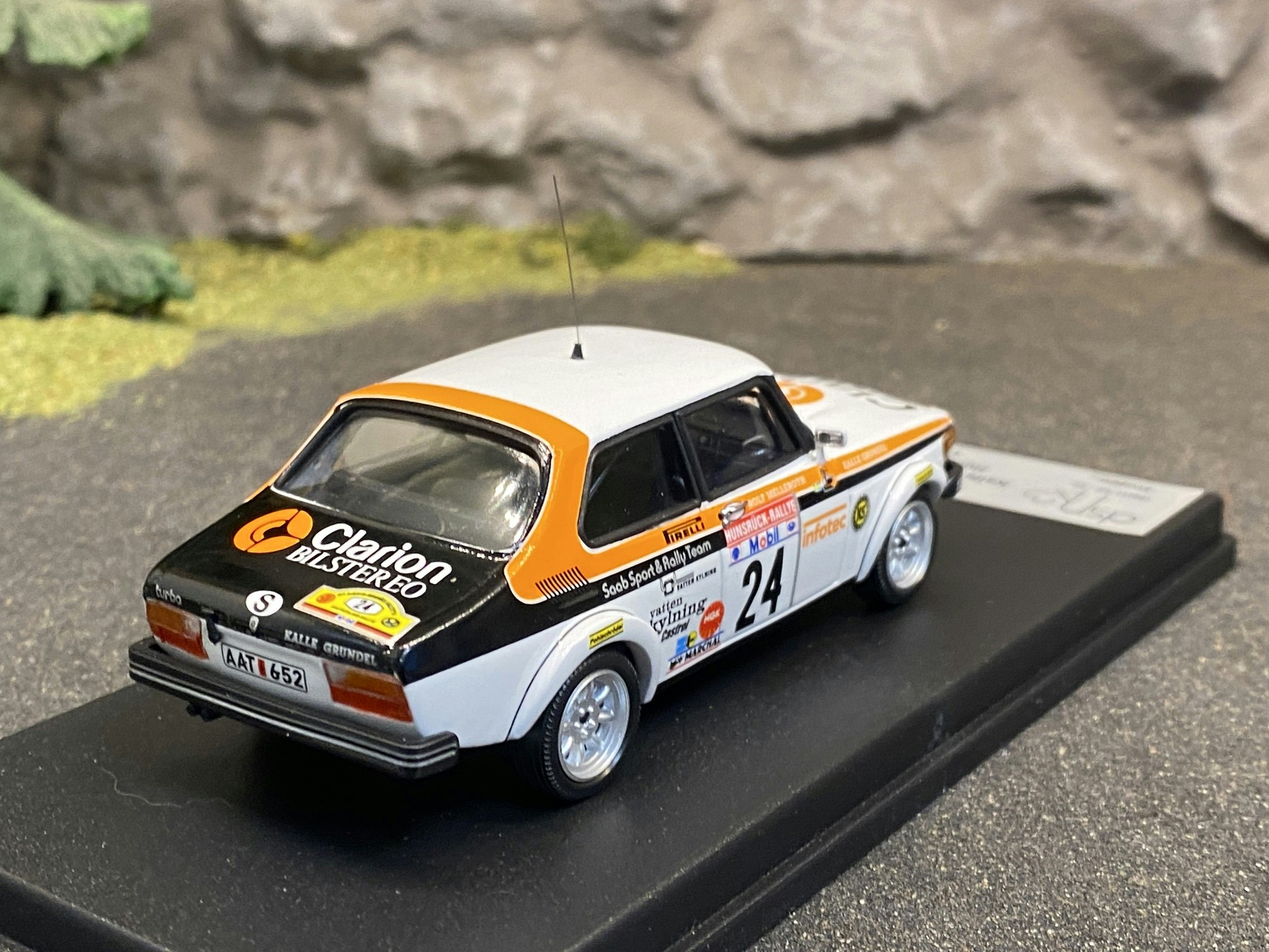 Skala 1/43 Saab 99, GRC Rallye Hunsrueck, K.Grundel/R.Melleroth 81' f Troféu