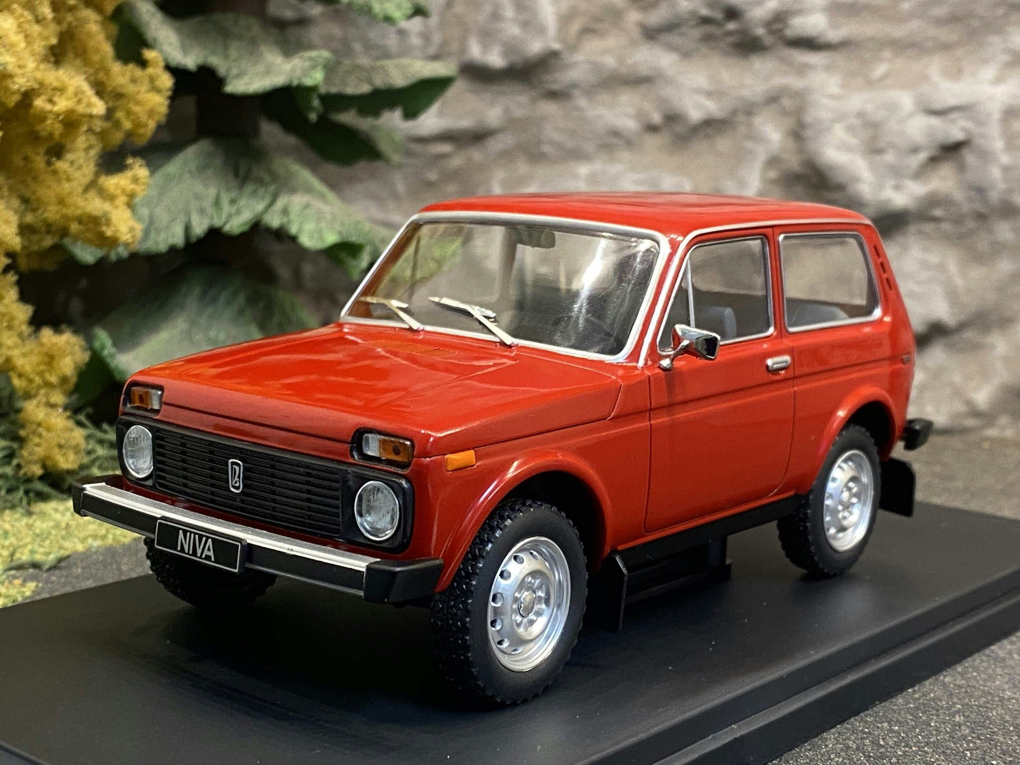 Skala 1/24 Lada Niva, från WhiteBox