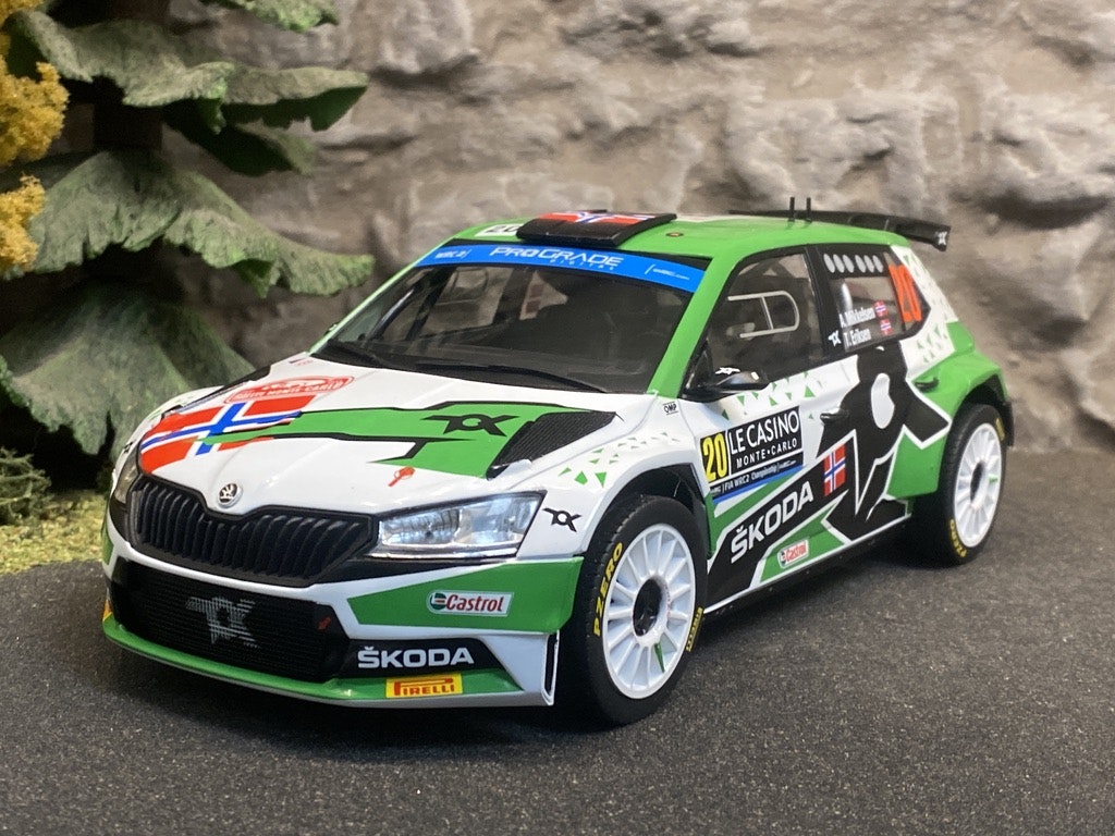 Skala 1/18 ŠKODA FABIA RALLY2 EVO #20 A.MIKKELSEN/T.ERIKSEN 22' fr IXO Models