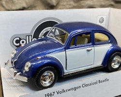 Skala 1/32 Volkswagen Classical Beetle 67' i Låda, Blå/Vit m pullbackmotor fr Kinsmart