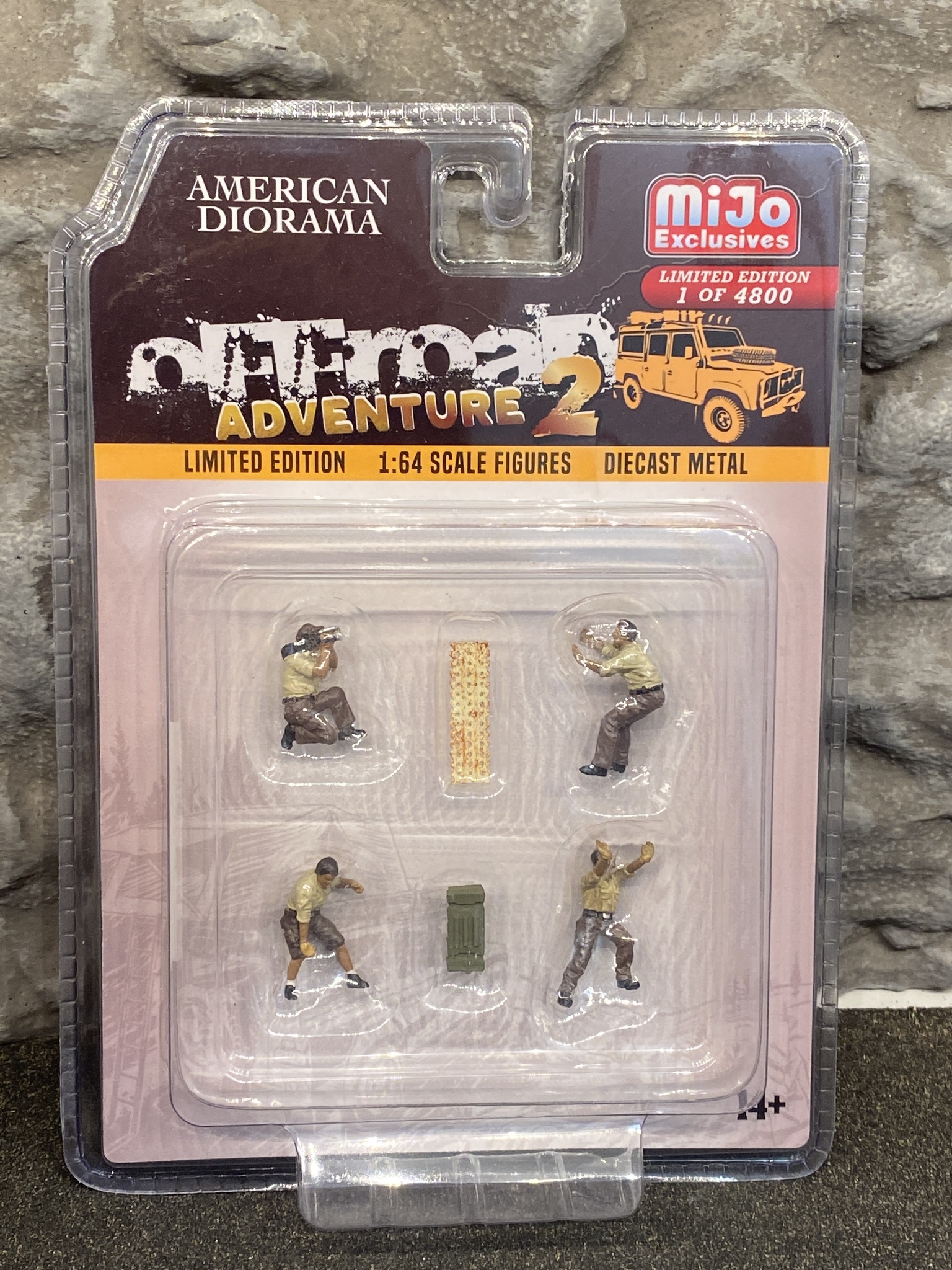 Skala 1/64 Figurer "Offroad Adventure 2" - 4 fig + 2 tillbehör - American Diorama MiJo