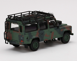Skala 1/64 -  Land Rover Defender 110 Military Camouflage - MINI GT