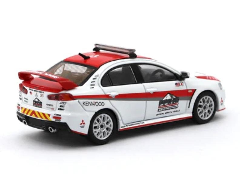 Skala 1/64 Mitsubishi Lancer Evolution X Pikes Peak Safety Car - HOBBY64 / Inno64