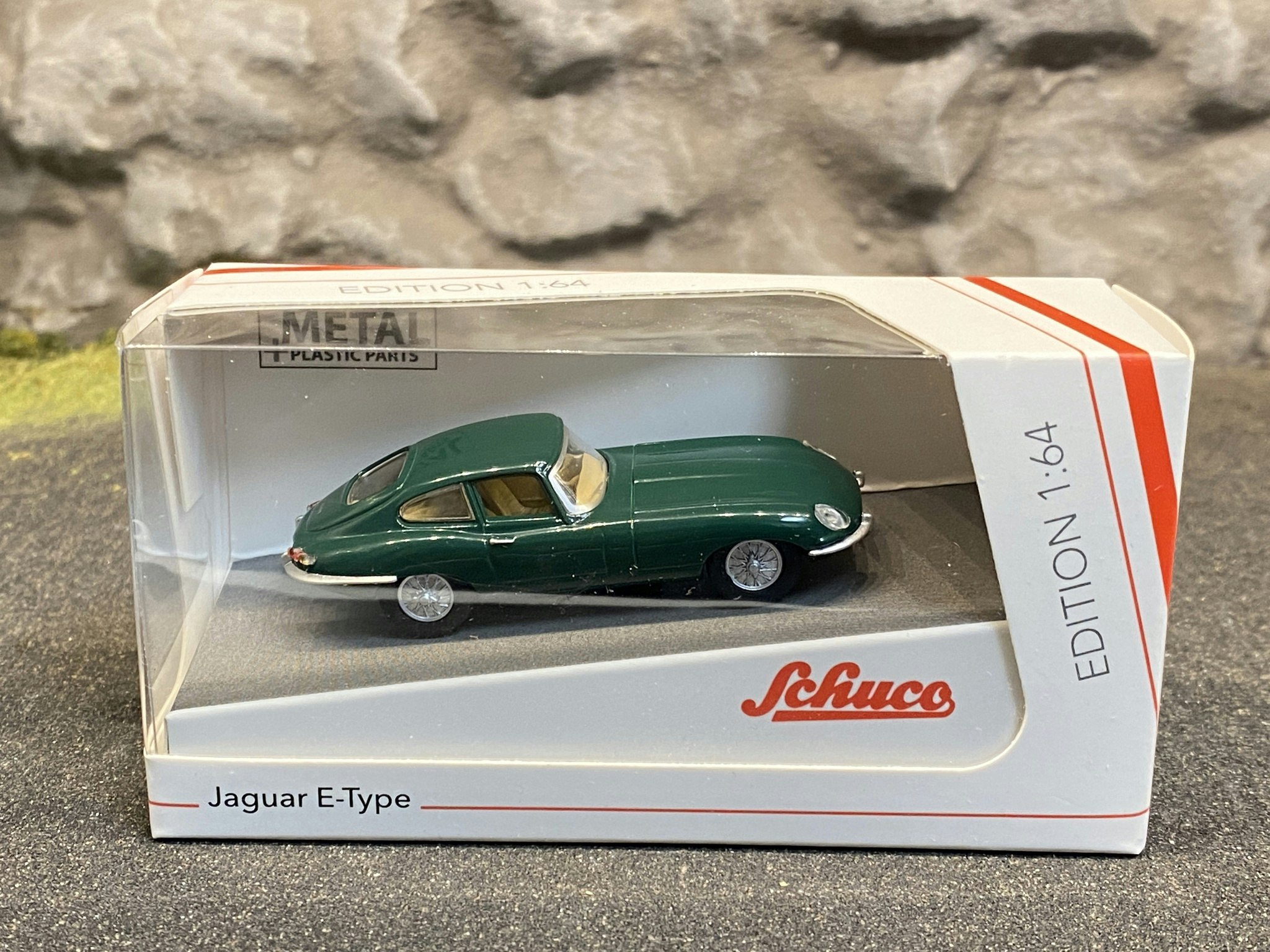 Skala 1/64 Jaguar E-type från Schuco