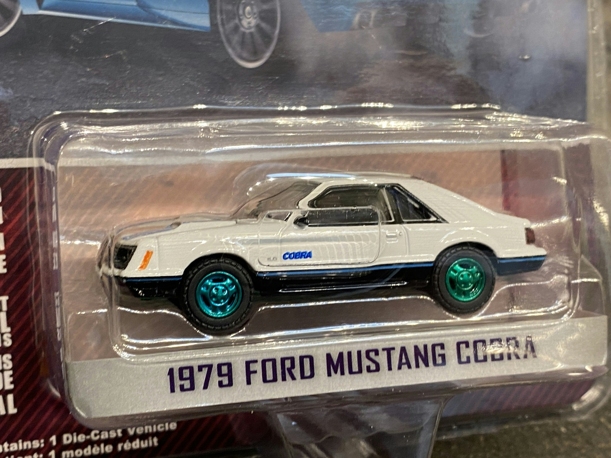 Skala 1/64 Ford Mustang Cobra 79' "Hot Hatches" från Greenlight - Green Edition