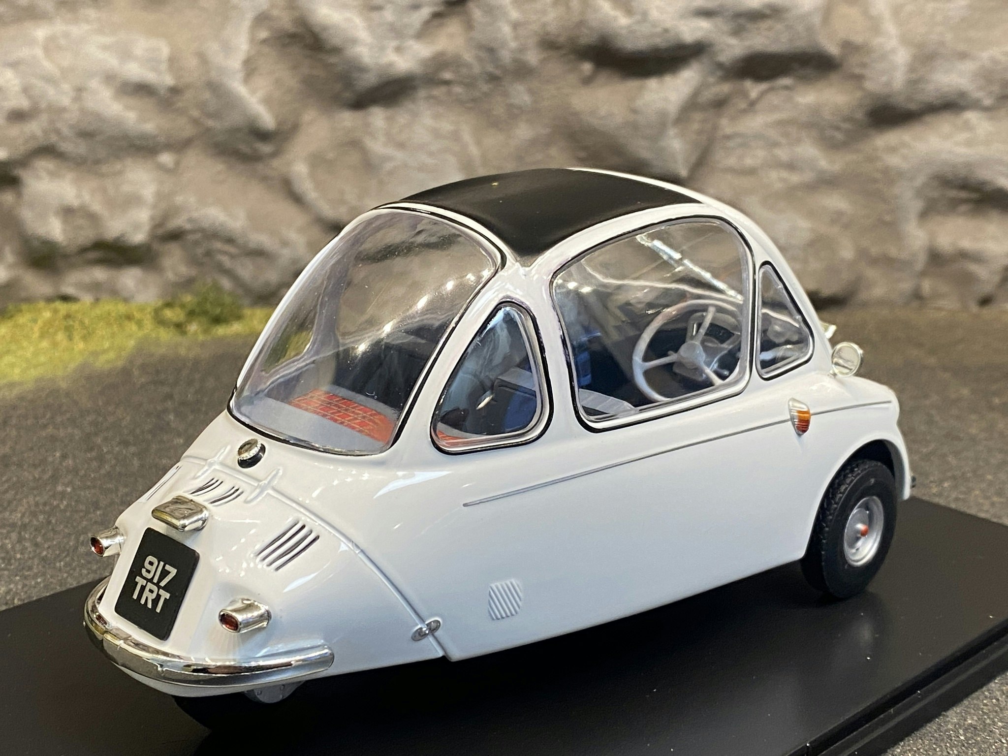 Skala 1/18 Heinkel Trojan, Grekiskt Vit fr Oxford Automobile Company