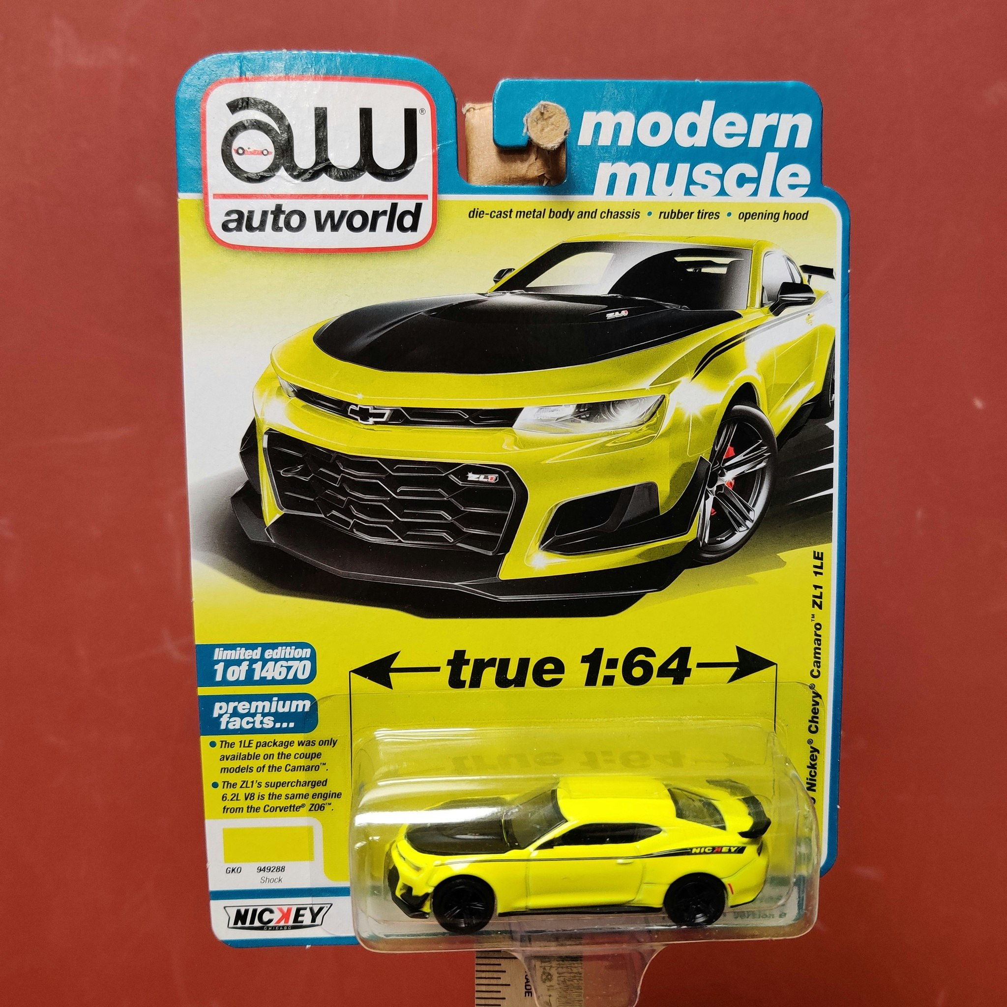 Skala 1/64 Mickey Chevy Camaro 19' Rel.1 Ver.B från AUTO WORLD Lim.Ed.