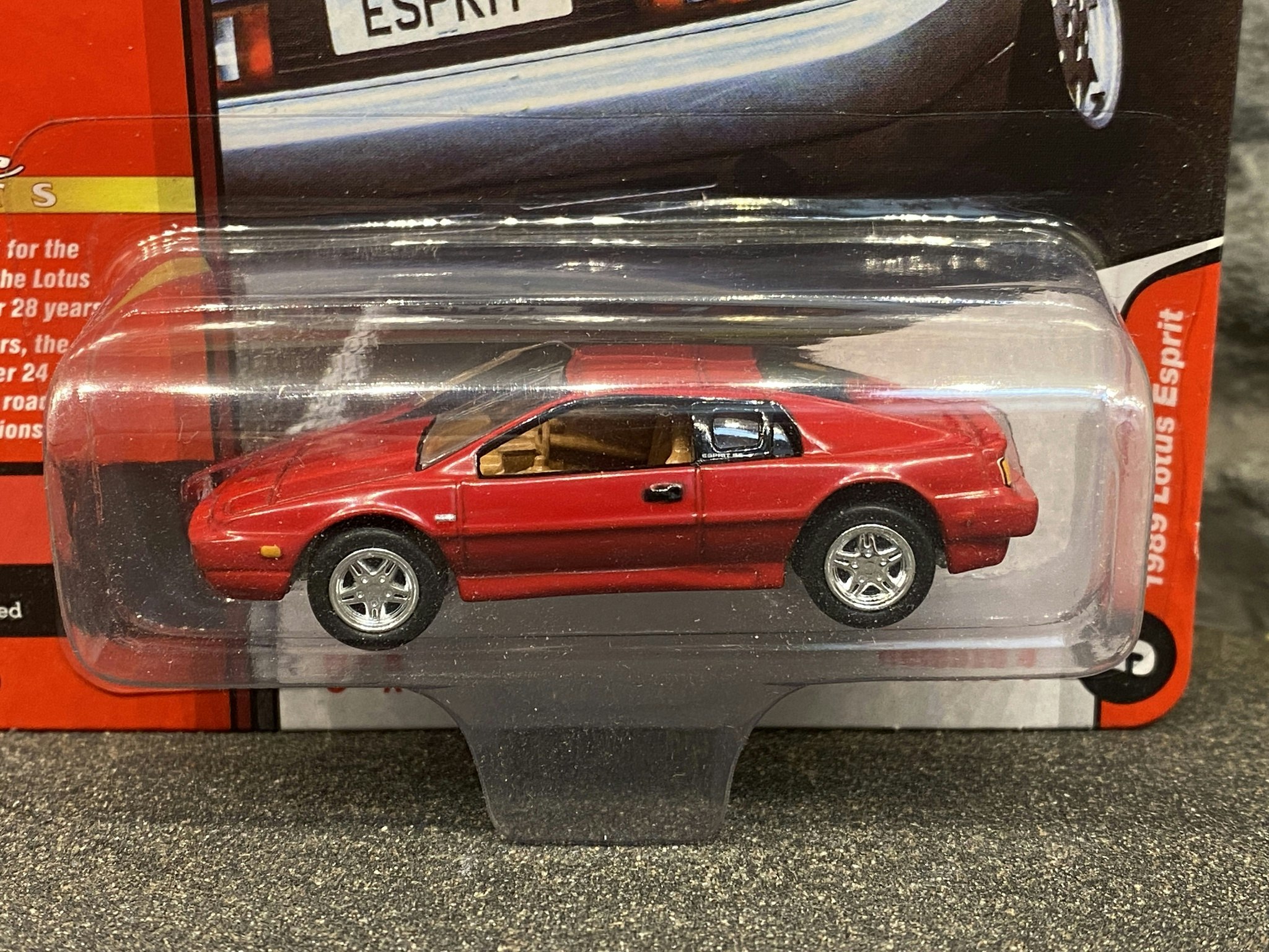 Skala 1/64 - Lotus Esprit 89', Röd från Johnny Lightning