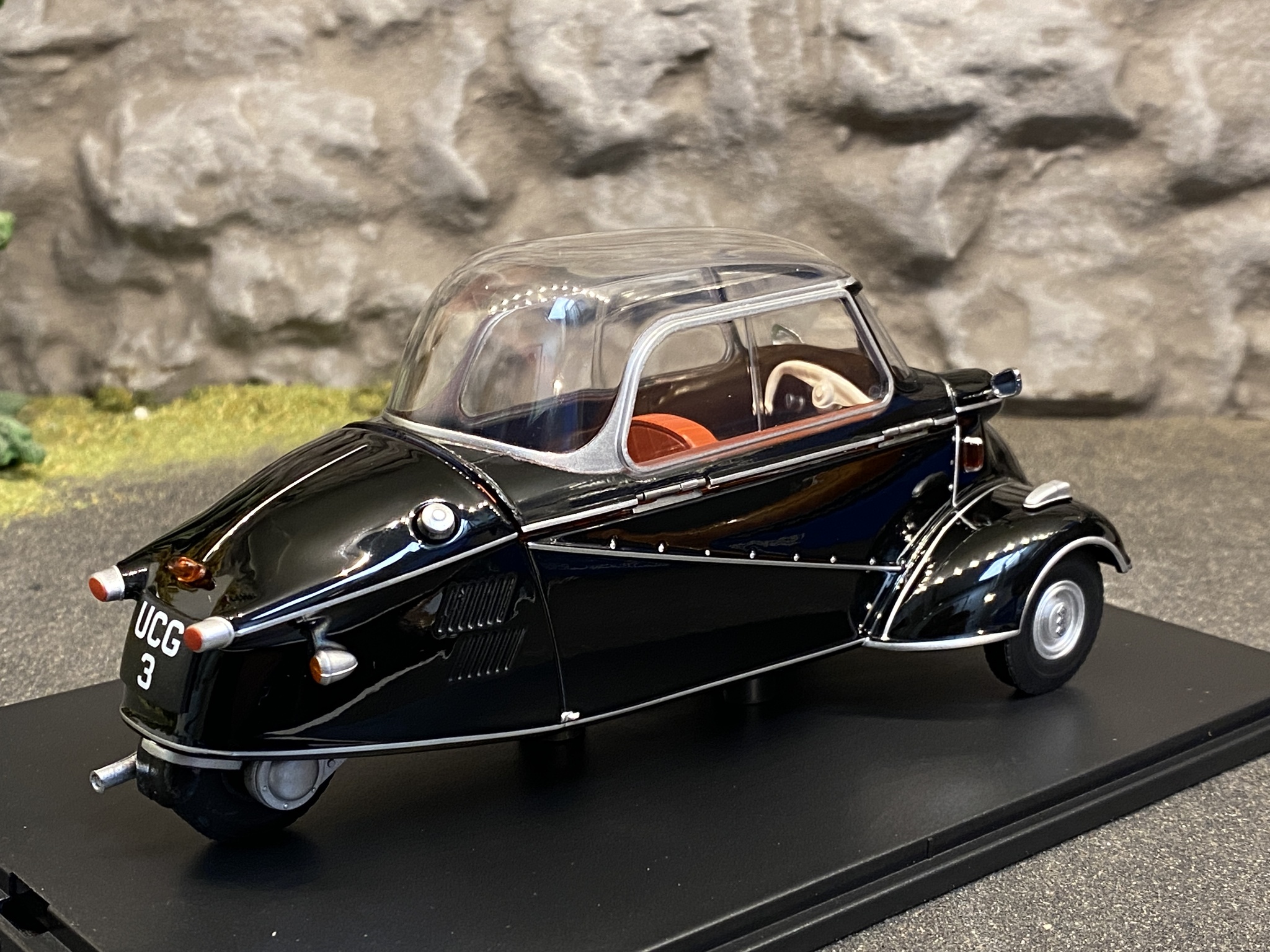 Skala 1/18 Messerschmitt KR200, Svart fr Oxford Automobile Company