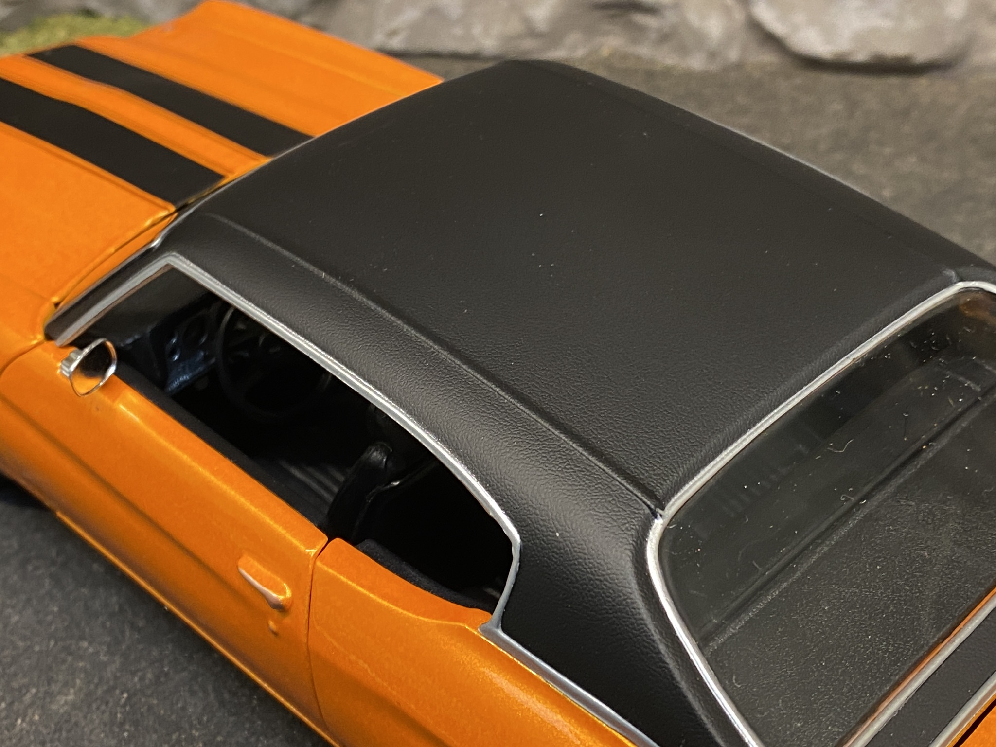 Skala 1/18 Chevrolet Chevelle SS 454 Sport 71' Orange m svart tak f Maisto Special Ed.