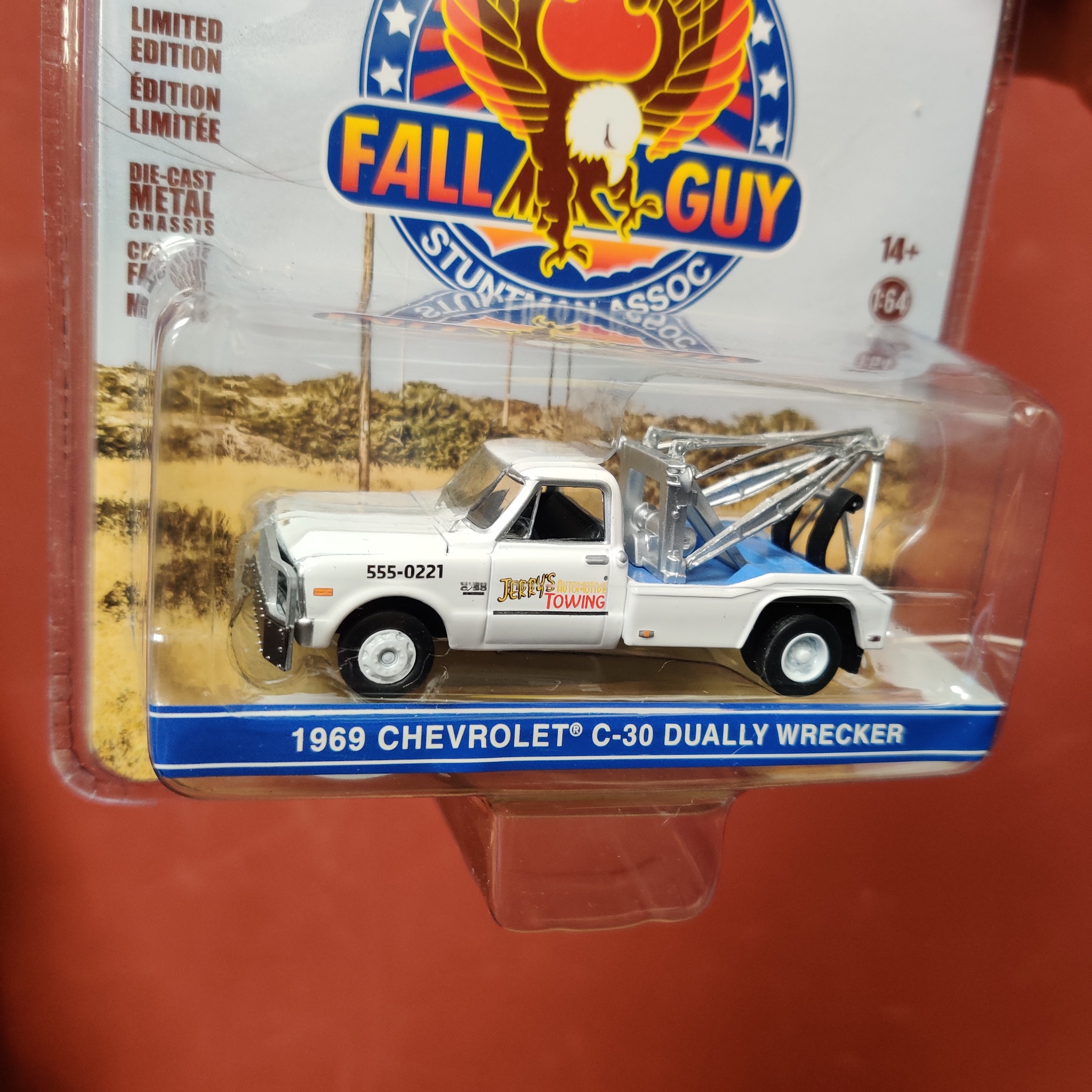Skala 1/64 Chevrolet C-30 69' "Fall Guy Stuntman Assoc" fr GreenLight Hollywood