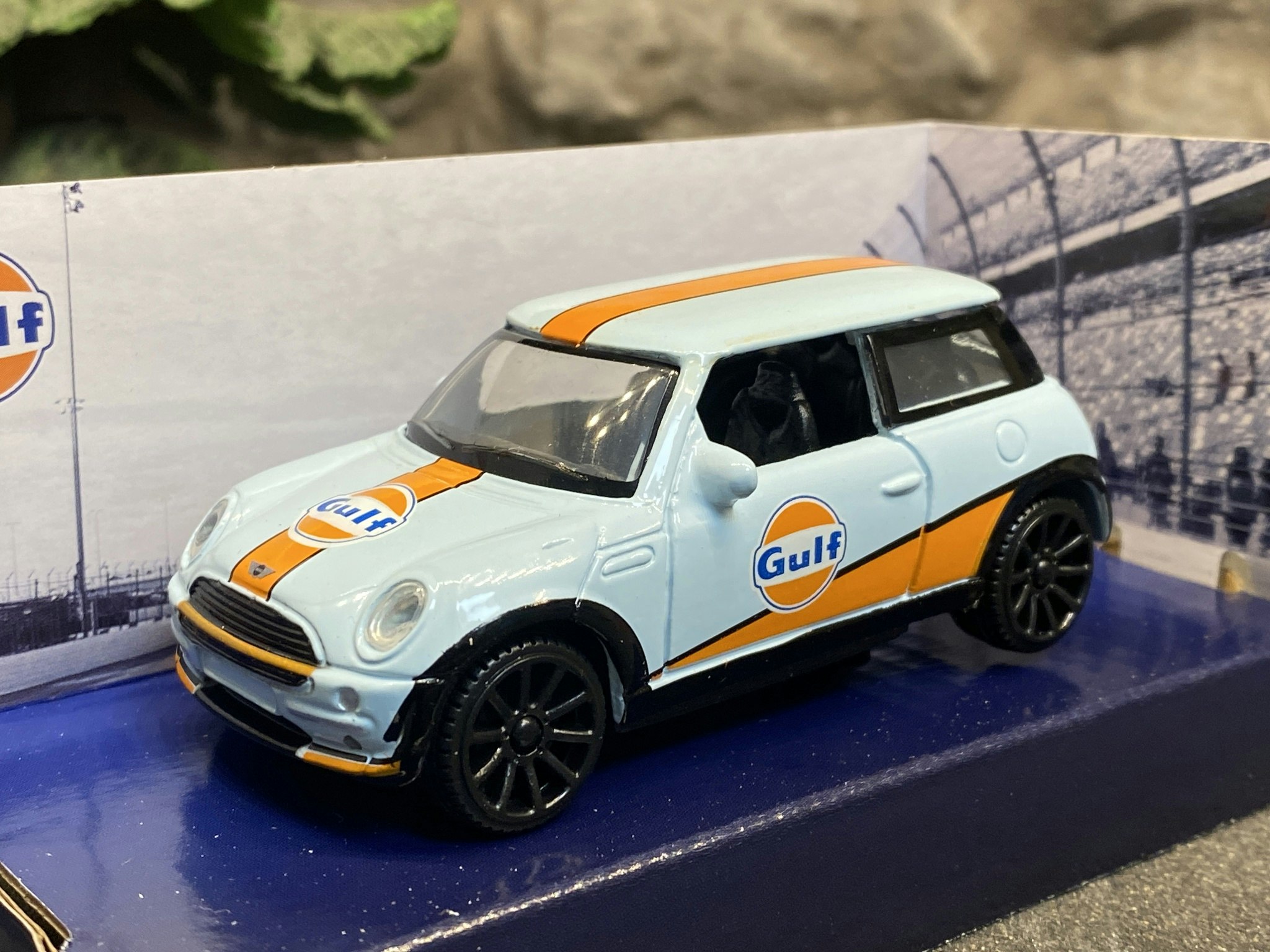 Skala 1/43 Mini Cooper "Gulf" - Motormax