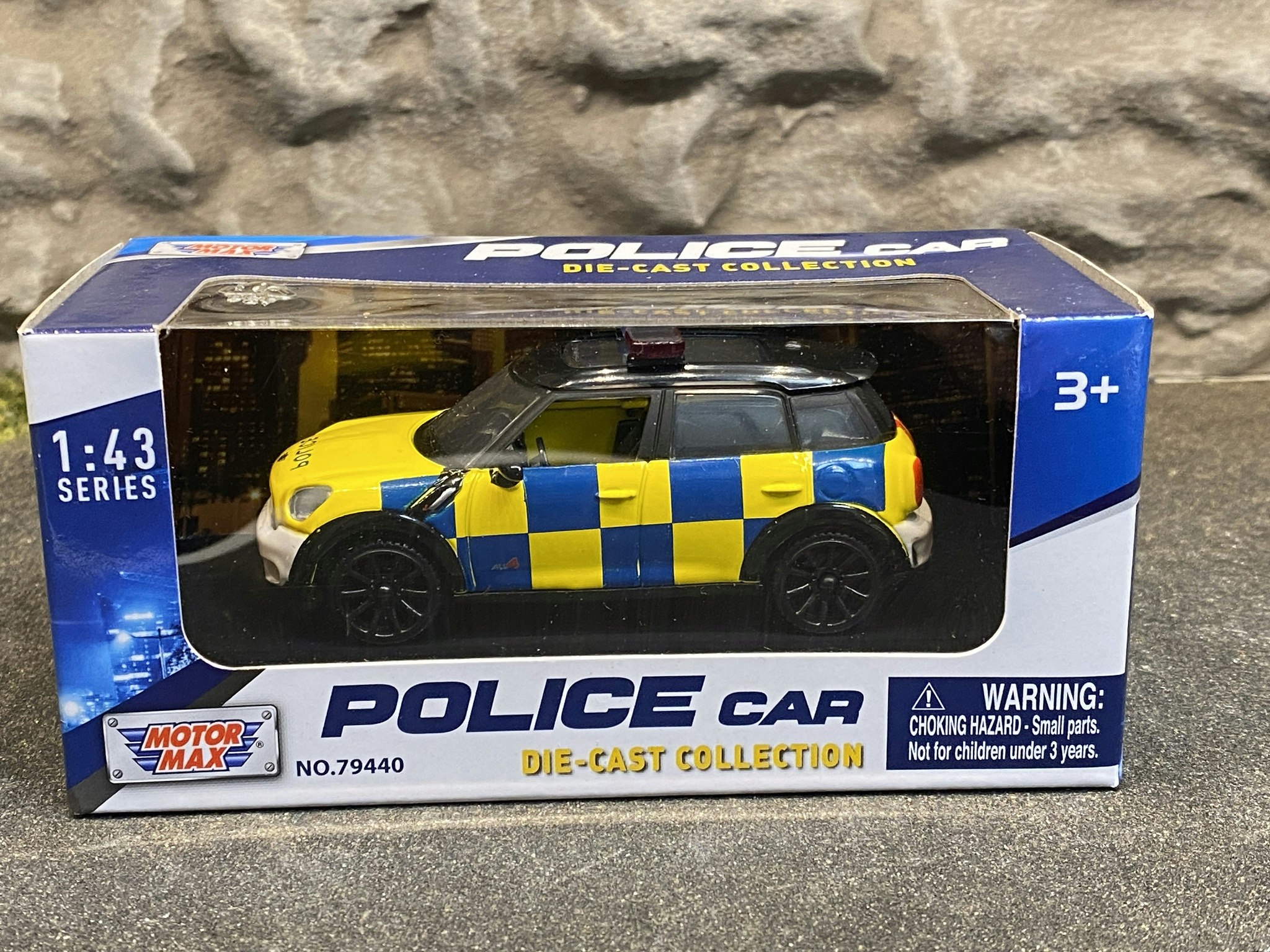 Skala 1/43 Mini Countryman Brittisk Polisbil - Motormax - Police Car Die-Cast Collection
