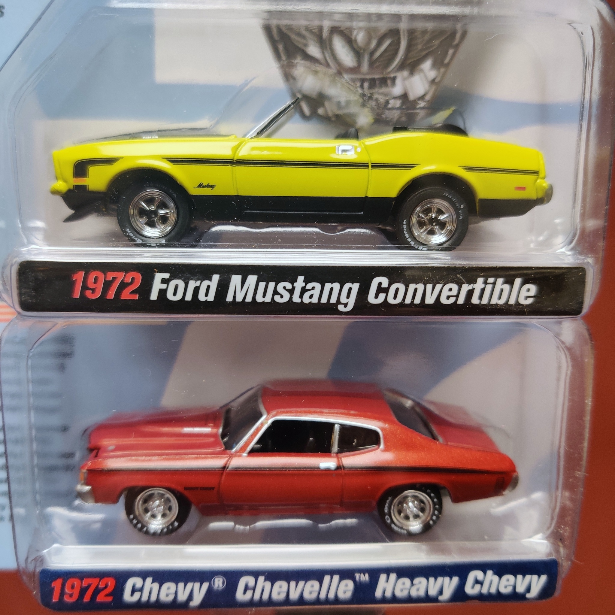 Skala 1/64 2-pack Ford Mustang conv. 72  & Heavy Chevy Chevelle 72 fr Johnny Lightning