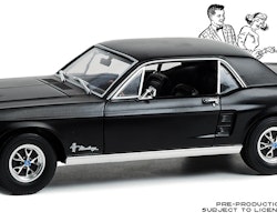 Skala 1/64 Ford Mustang Coupe 68' "GOODRO FORD" från Greenlight Hollywood