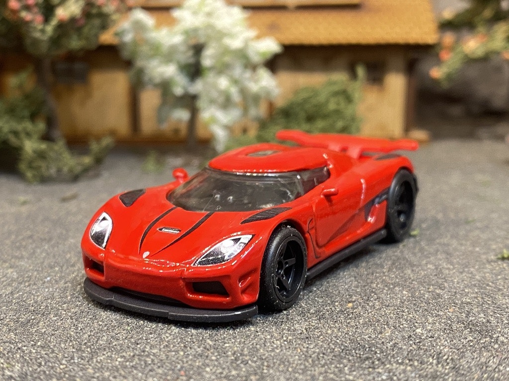 Scale 1/64 Hot Wheels PREMIUM - Exotic Envy - Koenigsegg Agera R