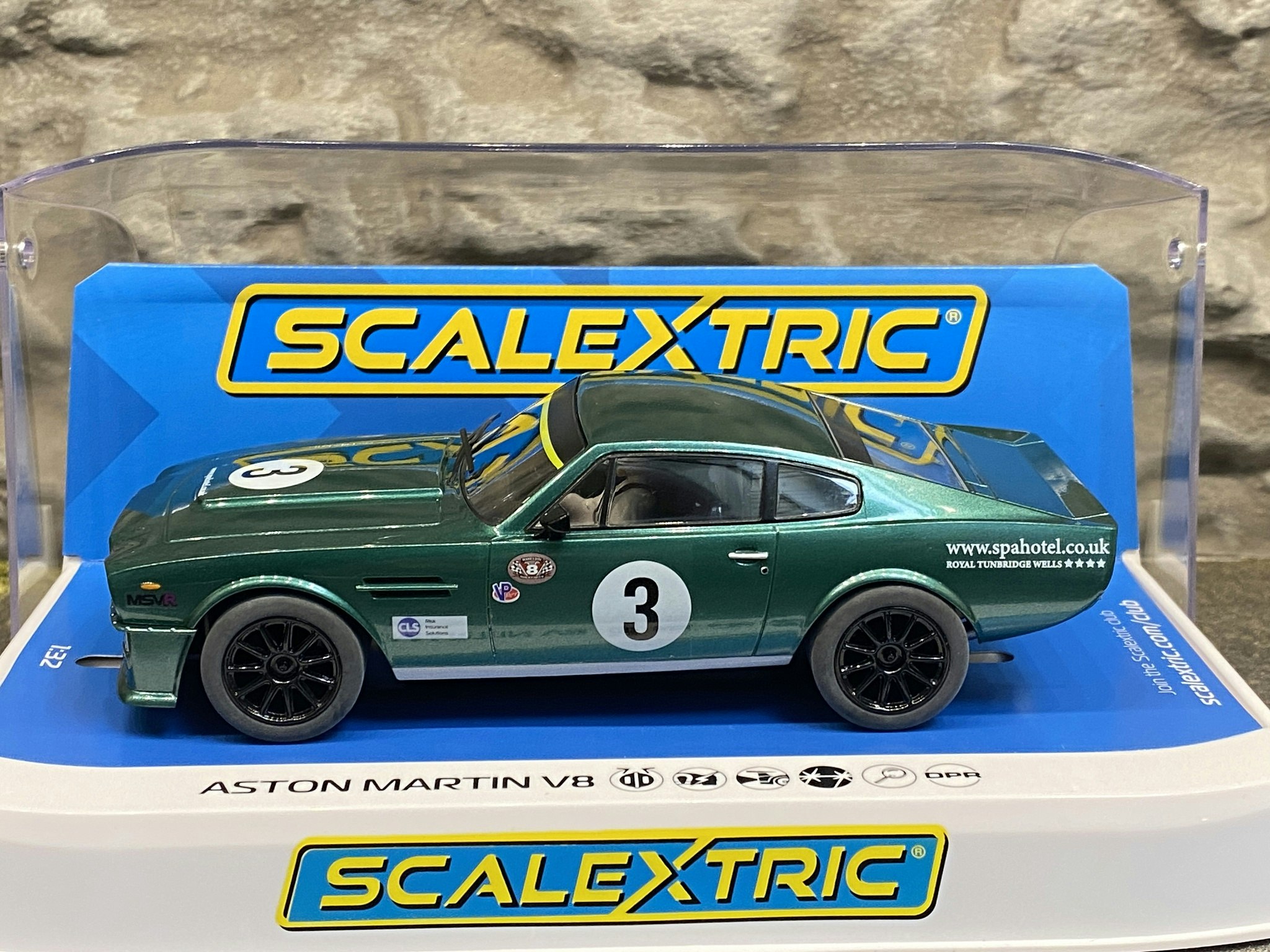 Skala 1/32 Scalextric Bil t Bilbana: Aston Martin V8 - Chris Scragg Racing, Green