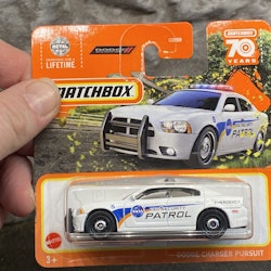 Skala 1/64 Matchbox - Dodge Charger Pursuit - Nasa Security Patrol - Polisbil